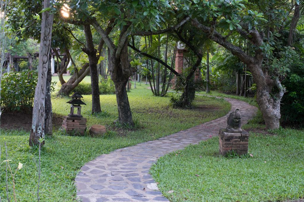 Taladya Homestay Chiang Mai Exteriör bild